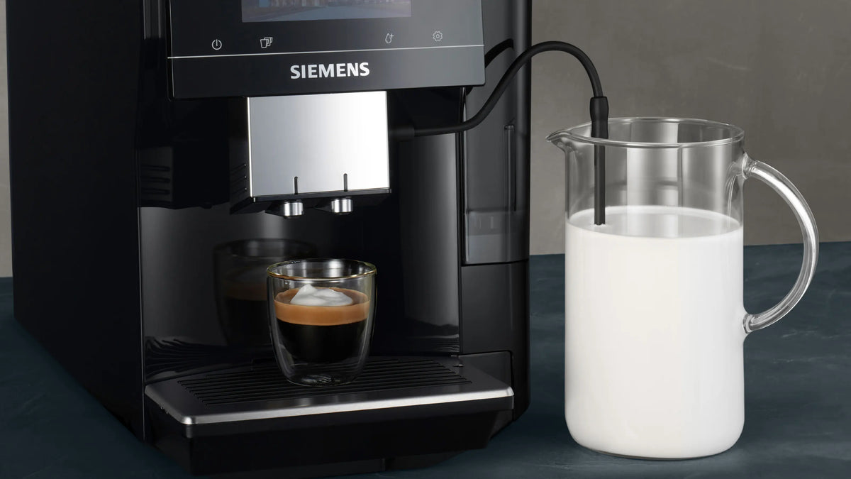 EQ700 Classic Bean-to-Cup Coffee Machine – Piano Black