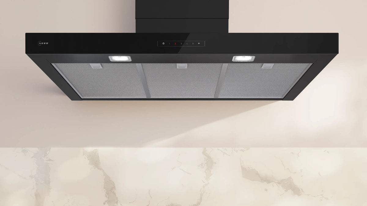 N 70 90cm Wall-Mounted Cooker Hood | Matt Black