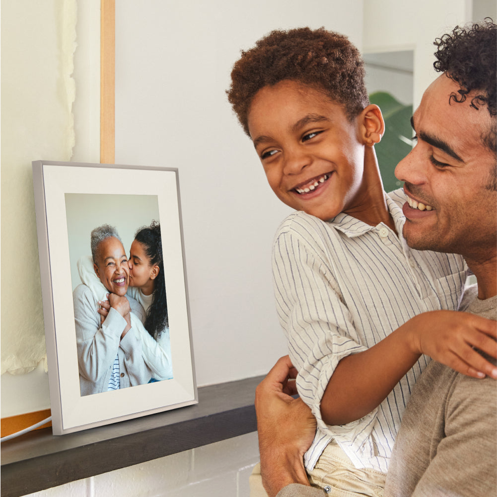 Aura Aspen 12" Digital Photo Frame | White Quartz - AF215-MWHT Redmond Electric