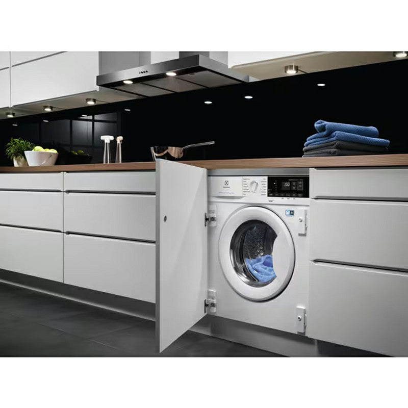 700 DualCare 7kg/4kg 1600rpm Integrated Washer Dryer