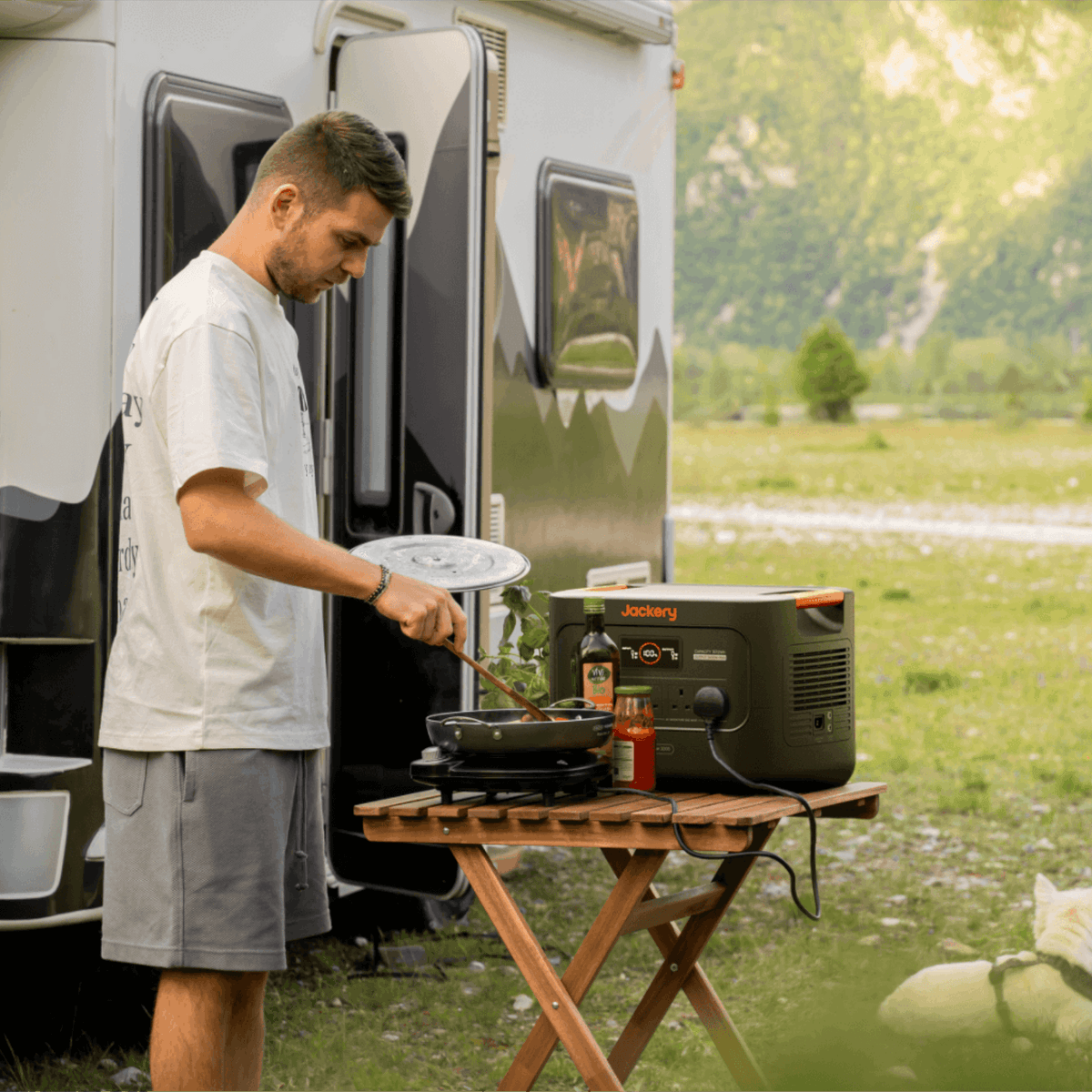Explorer 3000 V2 Portable Power Station