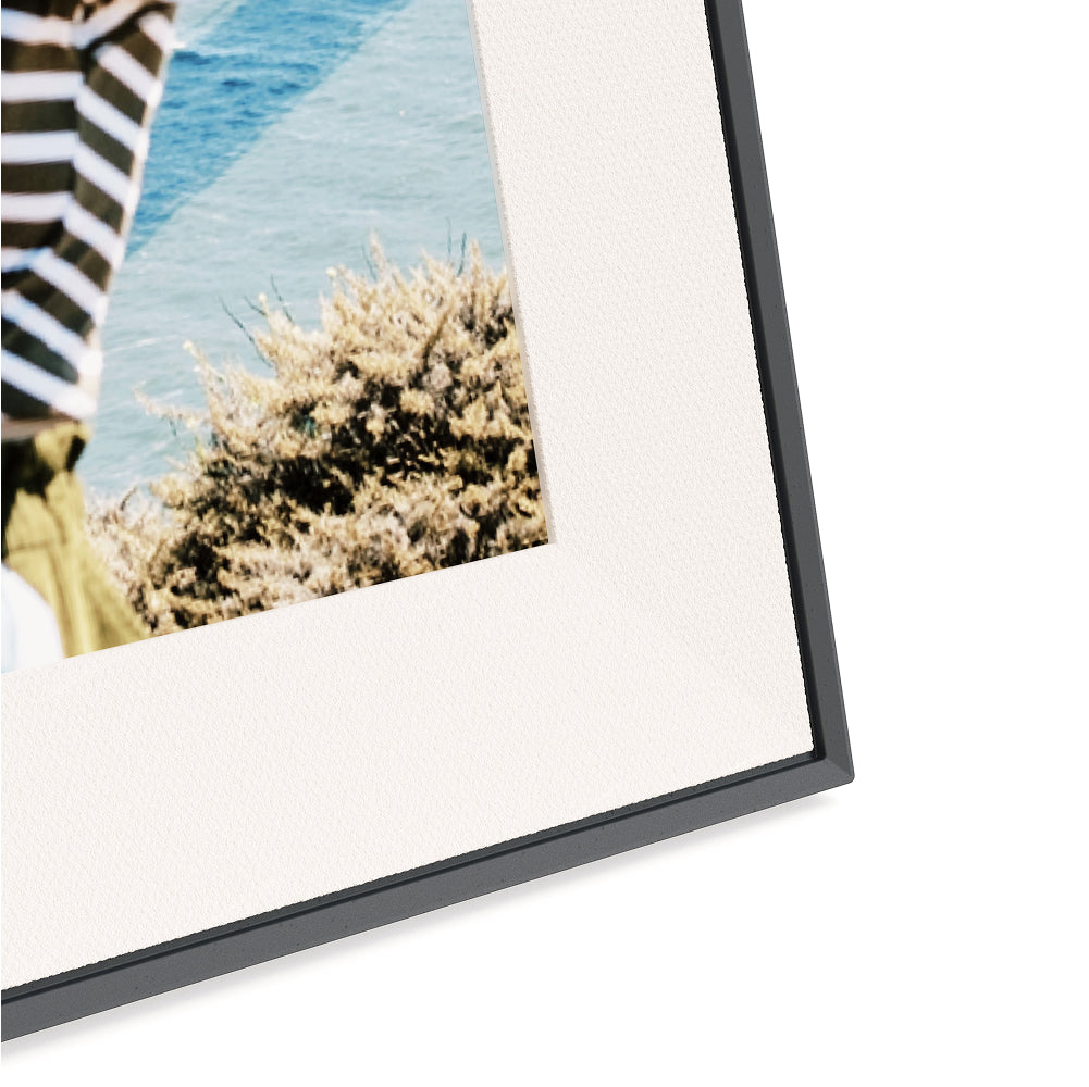 Aura Aspen 12" HD Photo Frame | Ink with Paper Mat - AF215-MBLK Redmond Electric