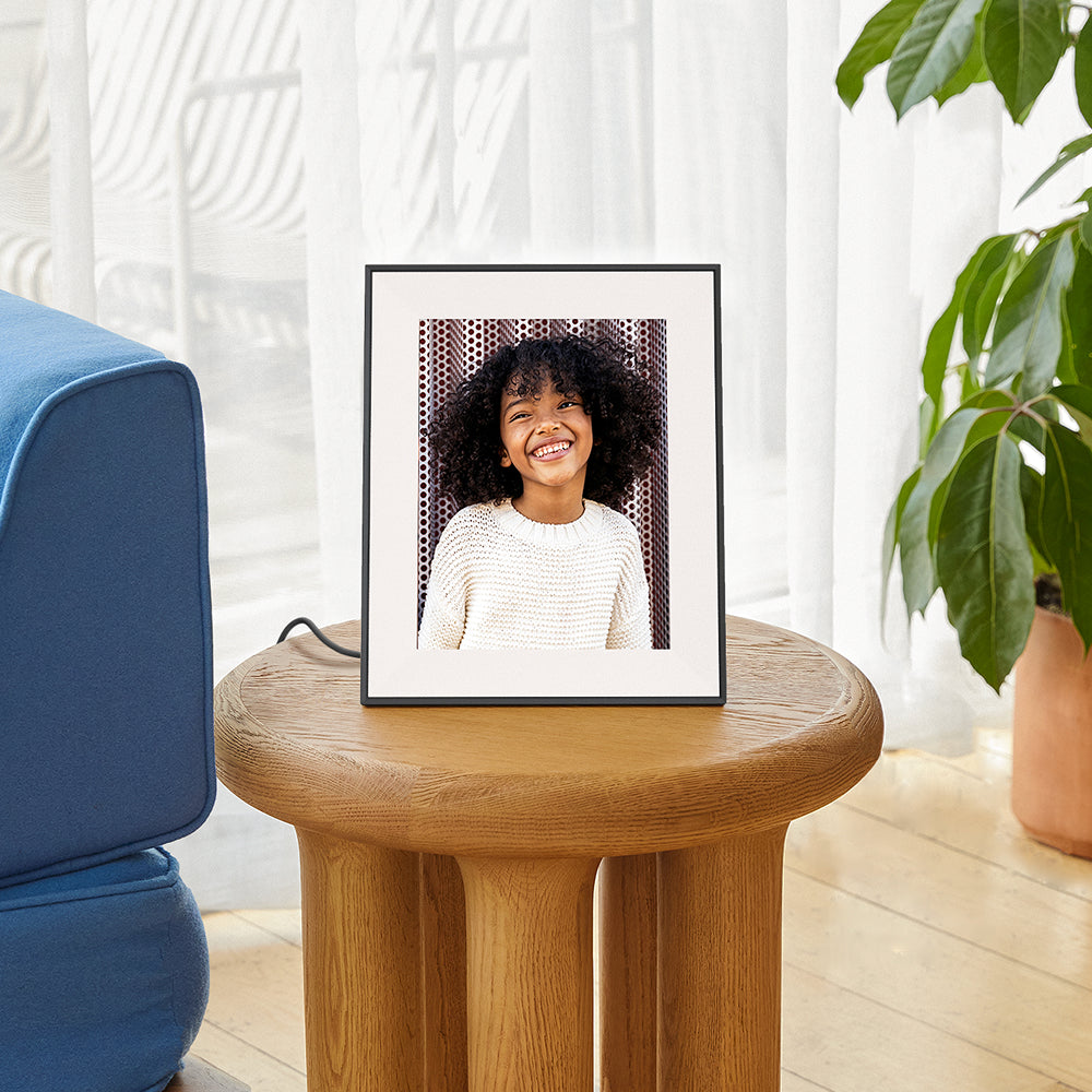 Aura Aspen 12" HD Photo Frame | Ink with Paper Mat - AF215-MBLK Redmond Electric