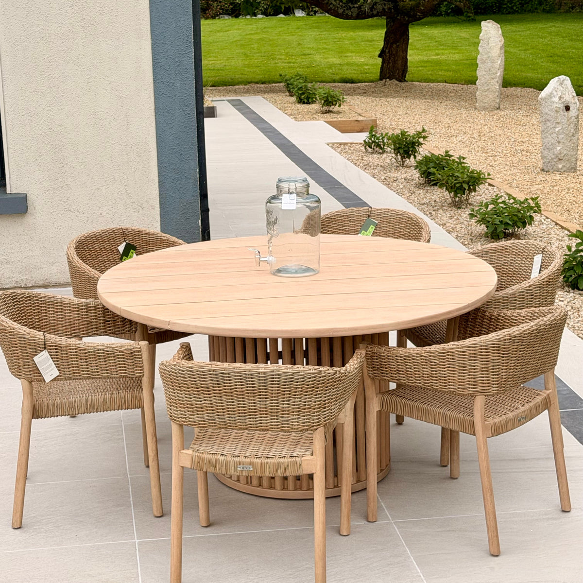 Cairns 6-Piece Rattan & Wood Dining Set with Round Acorn Table - HUCCARNS6D