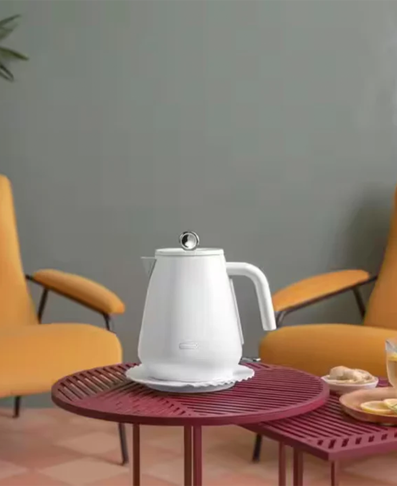 De'Longhi 1.7L Eclettica Kettle | White - KBY3001.W Redmond Electric Gorey