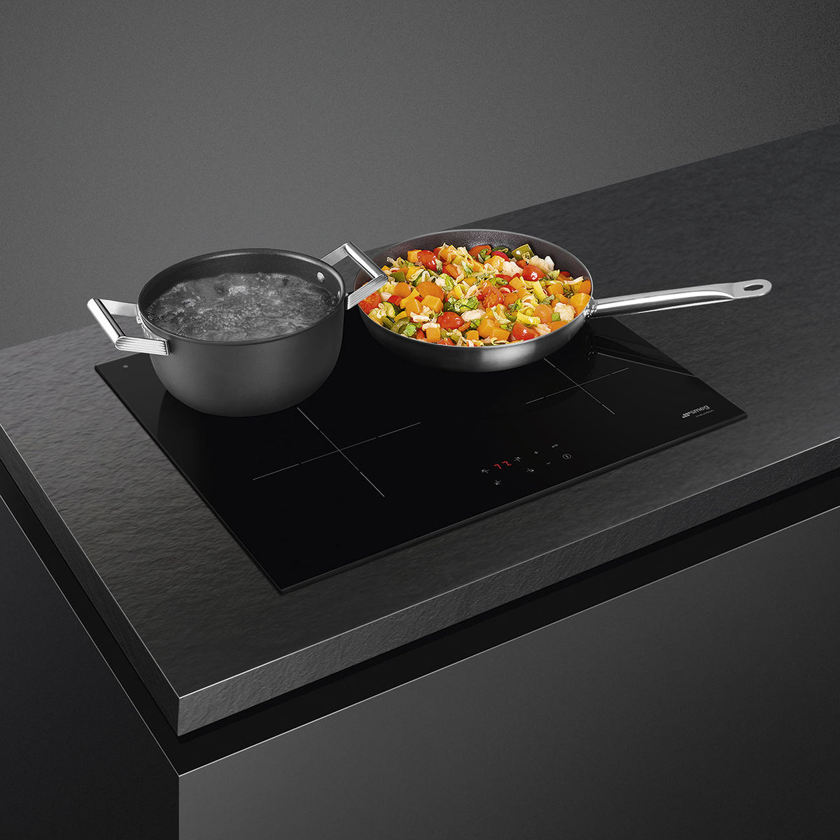 SMEG 60cm 4 Zone Induction Hob Black | SI2641D SI2641D
