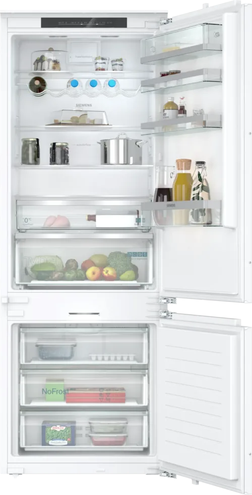 Siemens iQ500 integrated fridge freezer, model KB96NADD1