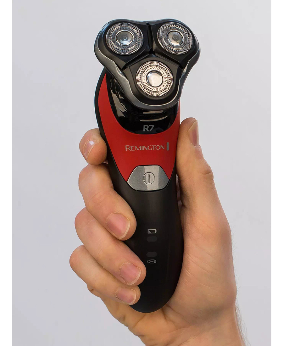 Remington R7 Remington R7 Ultimate Series 3 Head Rotary Rechargeable Shaver XR1530