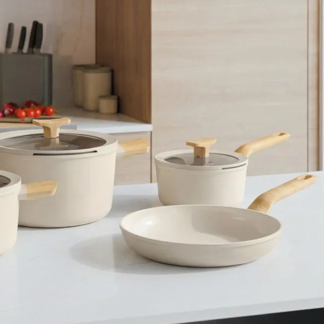 Leo Balance 7 Piece Cookware Set Cream