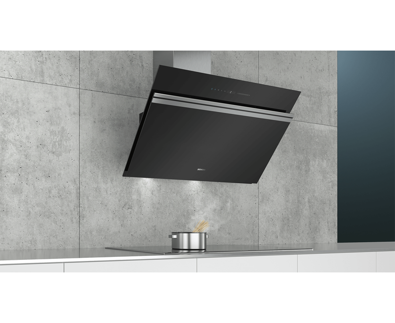 iQ700 90cm Angled Chimney Hood